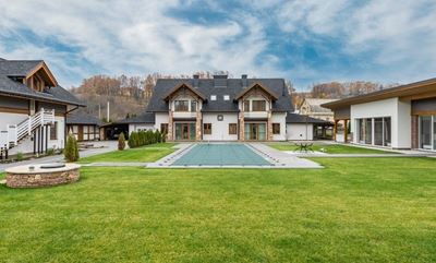 How to create inviting outdoor living spaces