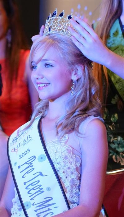 Local girl excels at Miss Garden Route pageant