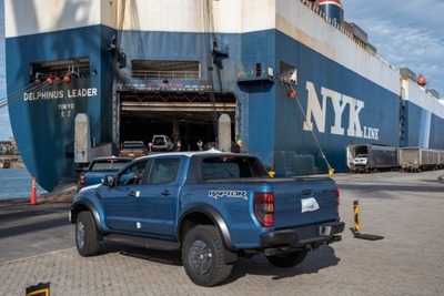 Ford expands production