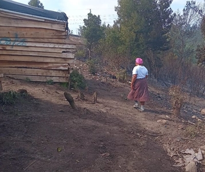Community stays awake to guard homes as veld fire burns near Touwsranten