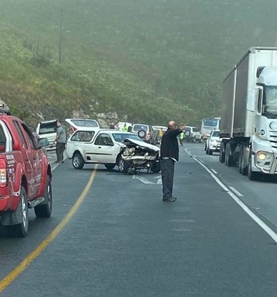 Update: Car accident on Outeniqua Pass