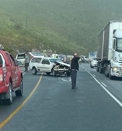 Update: Car accident on Outeniqua Pass