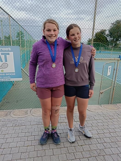 George-tennisspelers vaar goed in Eden-toernooi