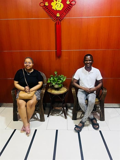 Two EC students study in China
