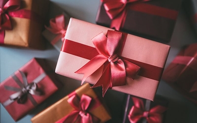 Christmas gift giving guide