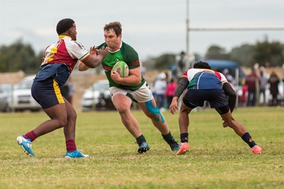 Morné skitter vir Barbarians teen Evergreens