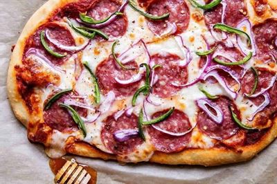  Easy, cheesy salami and mushroom pizza