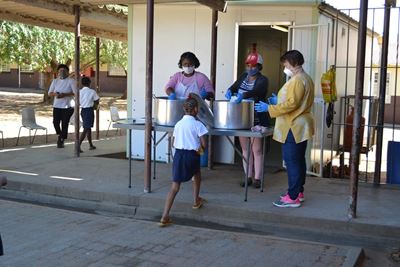 4 174 honger magies by skole gevoed