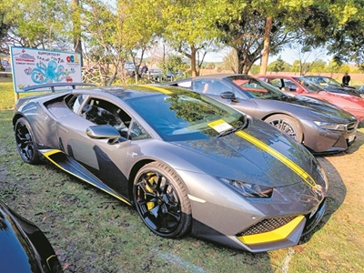 Momentum builds for classic car show