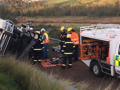 Vragmotorbestuurder ernstig beseer