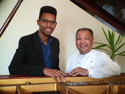 Meesterstudent en sy klawermeester