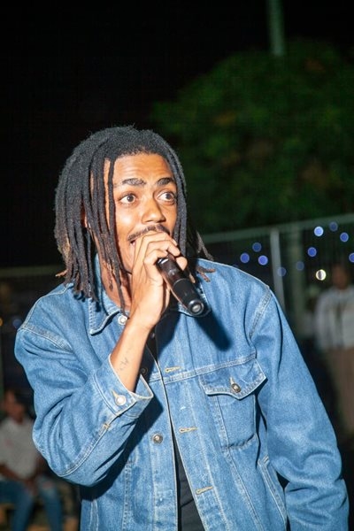  ‘Blerrie vêr fees’ stel nie teleur