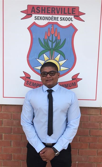Nuwe onderwyser vir Asherville