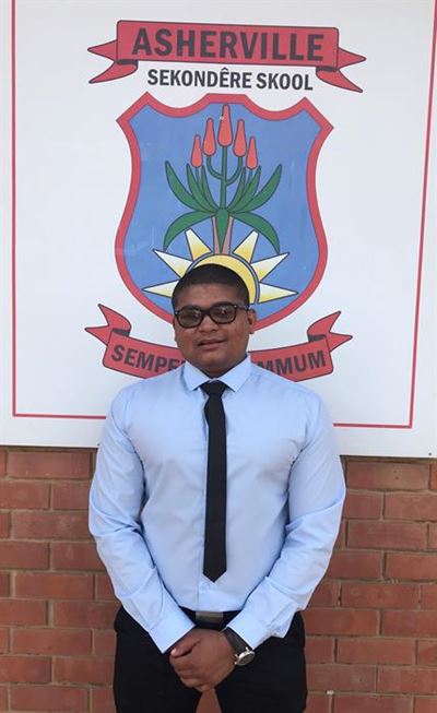 Nuwe onderwyser vir Asherville