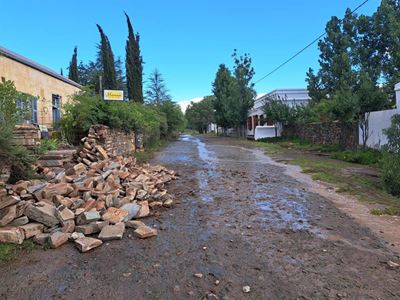 Hoop vir Nieu-Bethesda na oorstroming