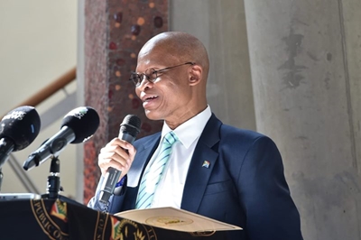 Mogoeng criticises media for ‘biased’ coverage
