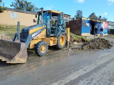 Pipe bursts and low reservoirs leave Knysna dry