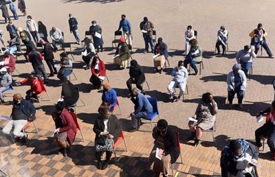 Fake news causes thousands of teachers to refuse Covid-19 jab