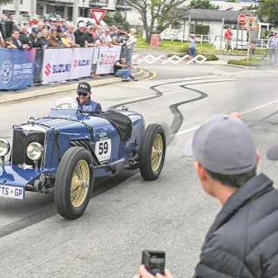 Simola Hillclimb kicks into gear