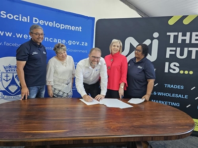 Training partnership sparks boys' dreams