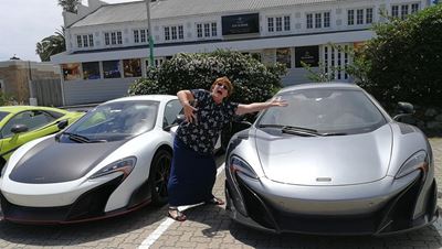 Spogmotors besoek