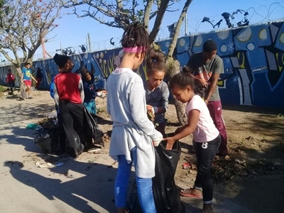 Vegtertjies maak Rosemoor skoon