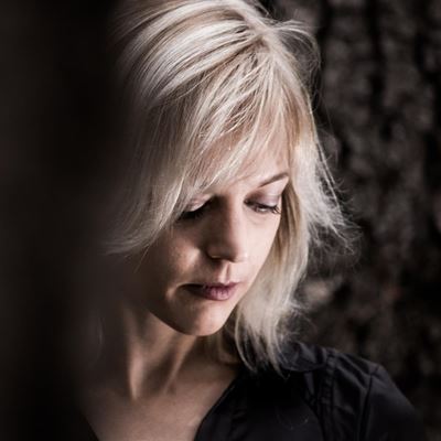 Tanja Storm kom sing in George