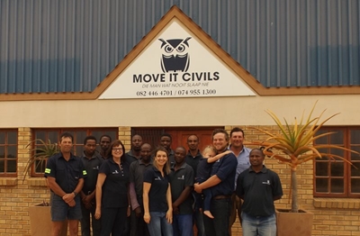 Move It Civils vier 30 jaar se sukses
