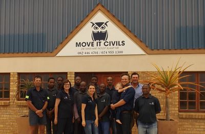 Move It Civils vier 30 jaar se sukses