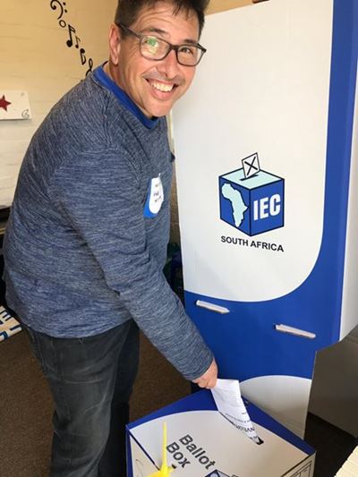 Voting in Knysna continues to run smoothly