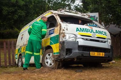 No serious injuries in ambulance accident
