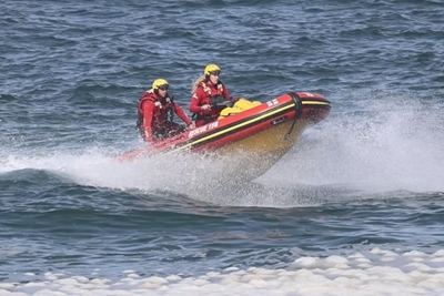 NSRI rescues man trapped on rocks at The Point