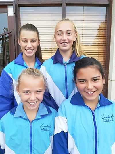 4 gekies van Wesbank Eden-hokkiespelers