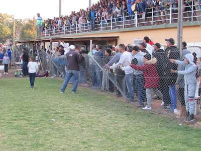 Chaos na eindfluitjie blaas