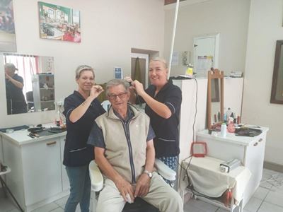 Oom Koos is 80