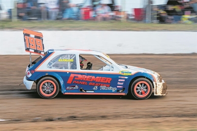 High-speed action at national oval racing spectacle