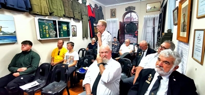 Blaize Away Bomgat soek na nuwe tuiste