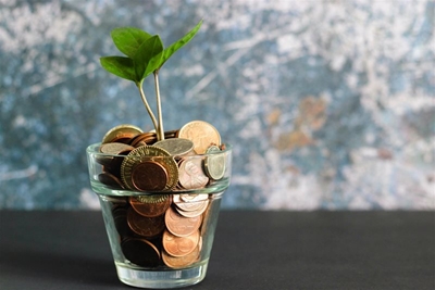5 money habits to put you on the road to financial success in 2025