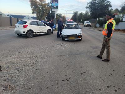 Ongeluk in Langenhovenweg en Bloemstraat 