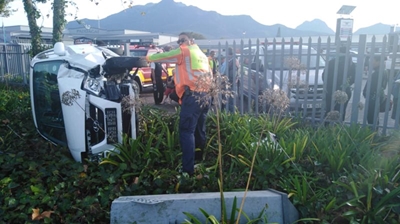 Car ploughs through fence at Paddagat