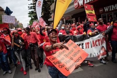 Cosatu demands answers in 14 days
