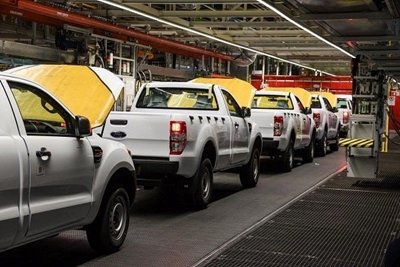 New vehicle sales record marginal recovery in October