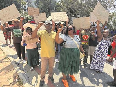 Backyard dwellers picket for sites and services