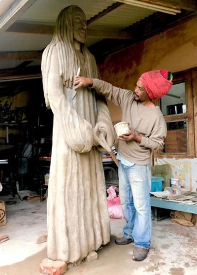 Rastafari priest to adorn entrance to Knysna settlement