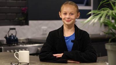 Nia in jong nuuslesers topses aangekondig