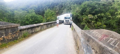 Truck episode at historical bridge