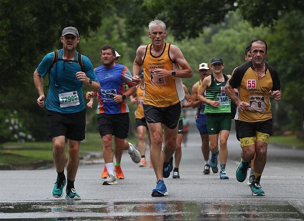 Reën demp nie Palm Tyre se glans