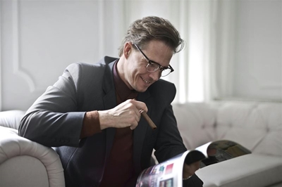 Dangers of living beyond your means without financial management