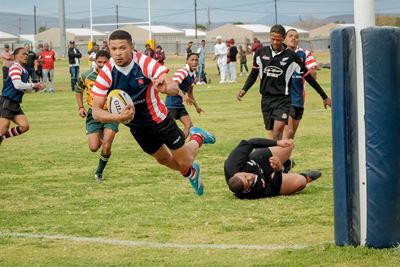 Roses wen derby teen All Blacks