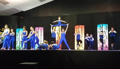 Spesiale toekenning vir Acro-dansgroep